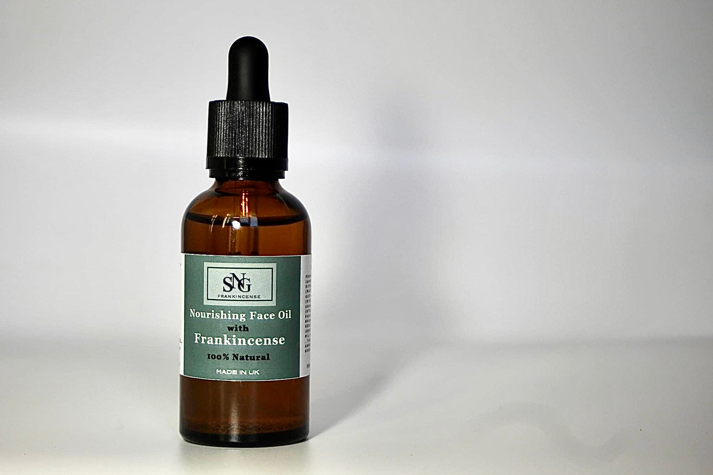 Nourishing face oil